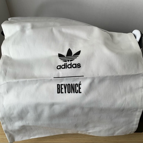 BEYONCÉ SUPERSTAR ADIDAS - Picture 15 of 15